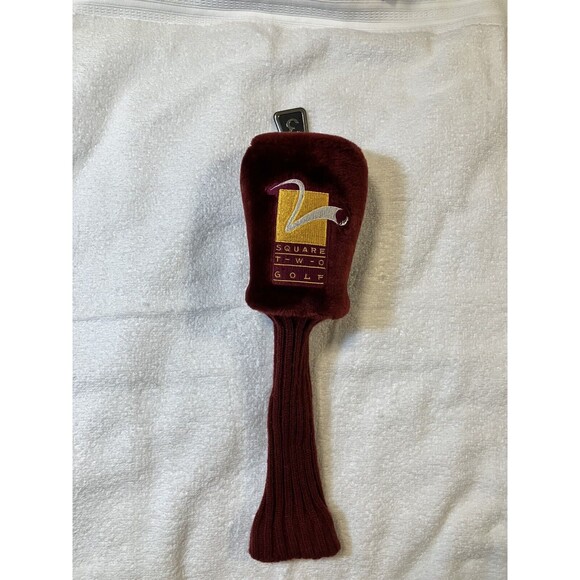 Vintage Square Two Golf Club 3 Wood Iron Head Cover Red Sporting Goods Golfing - Picture 1 of 4